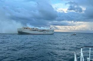 incendie navire au large des Pays-Bas