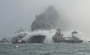 collision entre un pétrolier et cargo